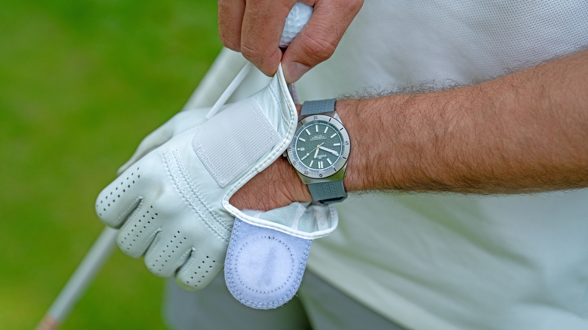 7 Best Golf Gloves for Both Hands To Buy In 2023⛳