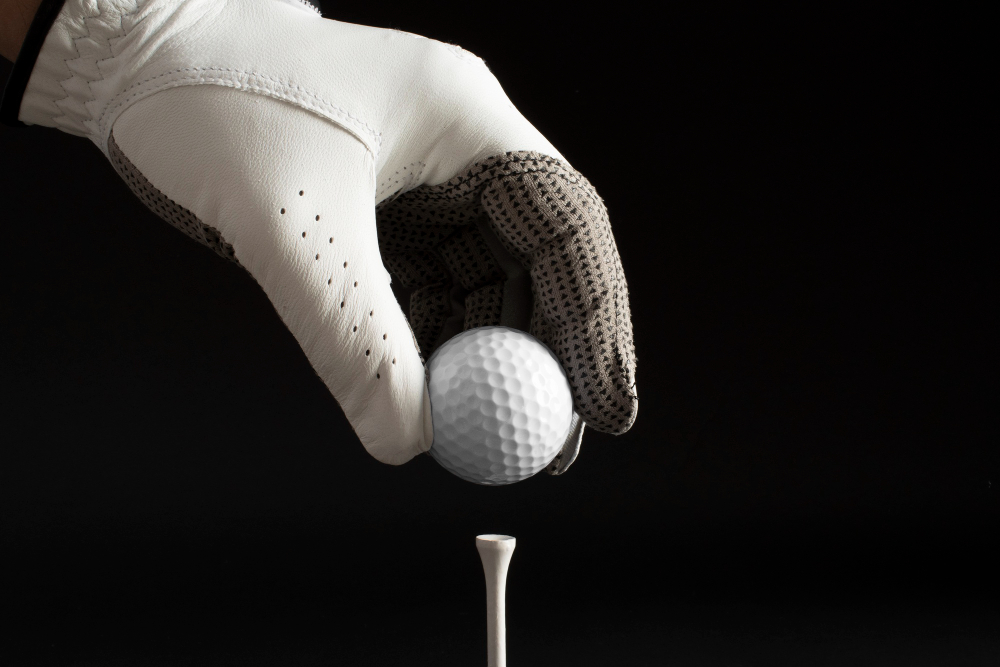 7 Best Golf Gloves with Ball Marker To Buy In 2023 🏌️‍♂️